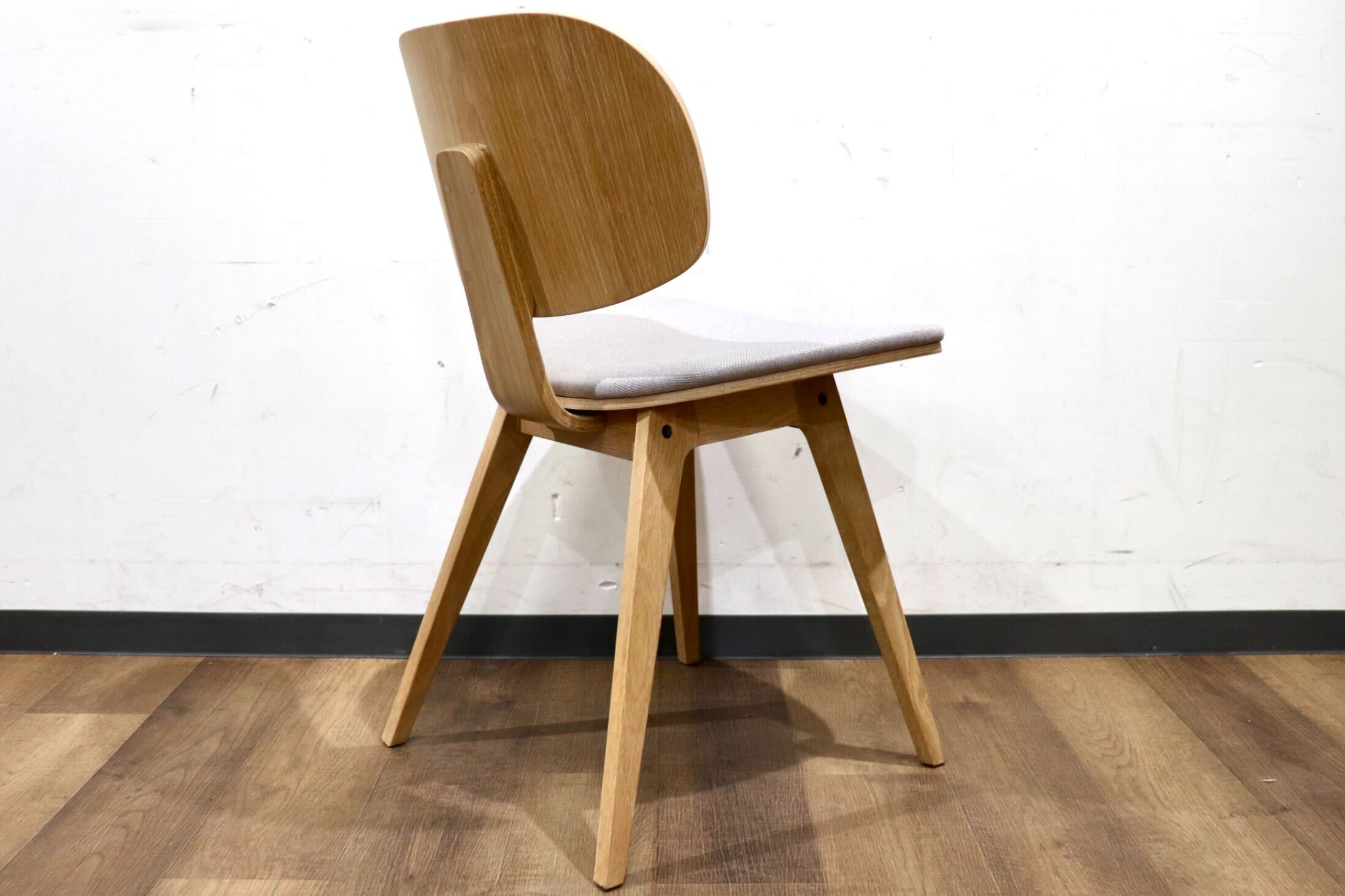 GMHS448A○FUJIEI / 藤栄 CUMMER F Chair カマーFチェア ダイニングチェア 食卓椅子 ファブリック グレー 北欧スタイル 展示品
