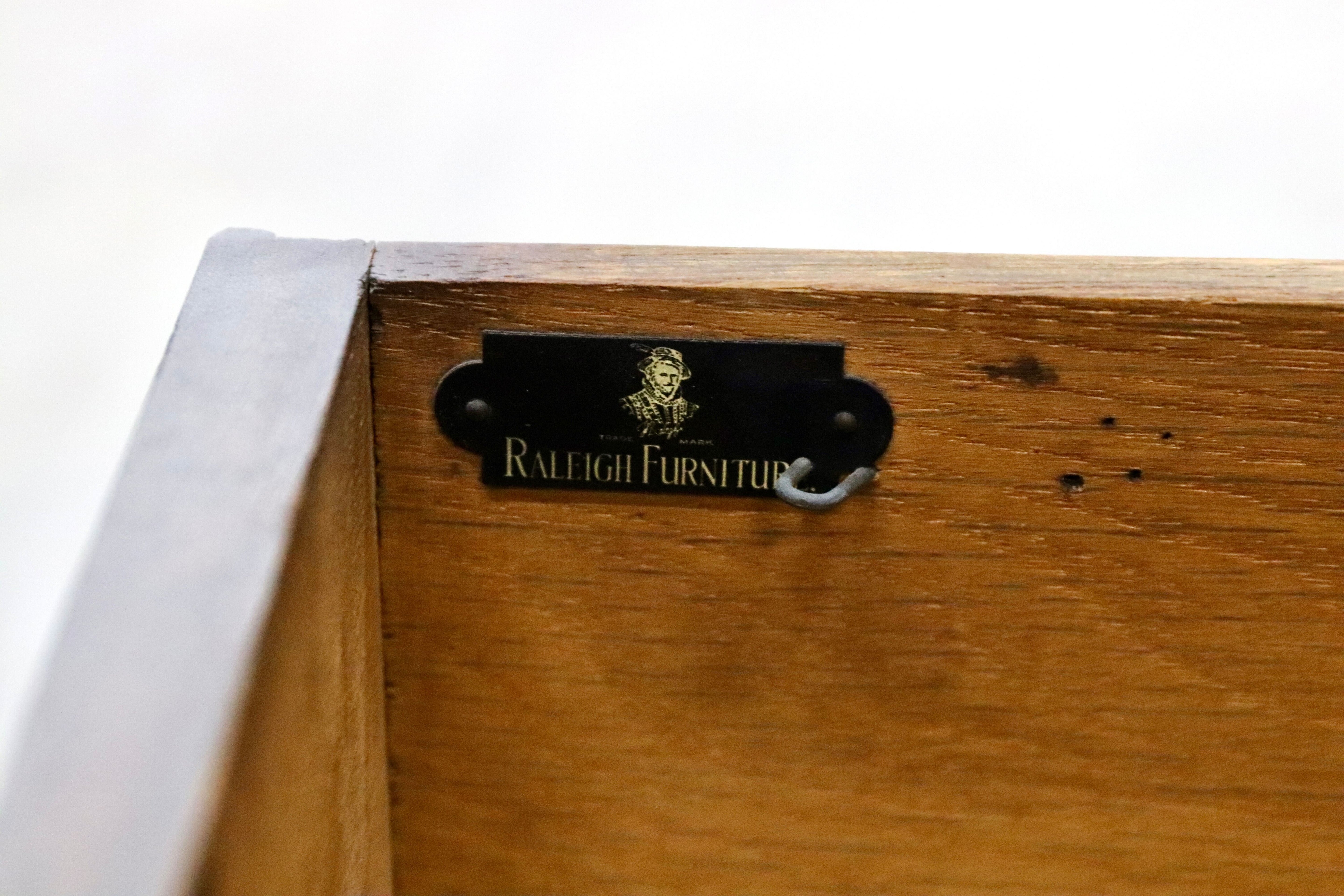 GMHK456○RALEIGH FURNITURE ヴィンテージ チェスト オーク無垢材 クラシック 英国アンティーク US 西洋 家具