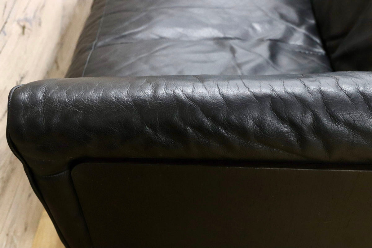 GMJK475○NATUZZI / ナツッジ LEATHER EDITIONS レザーエディションズ 3人掛けソファ 総本革 ブラック プライウッドフレーム ヴィンテージ