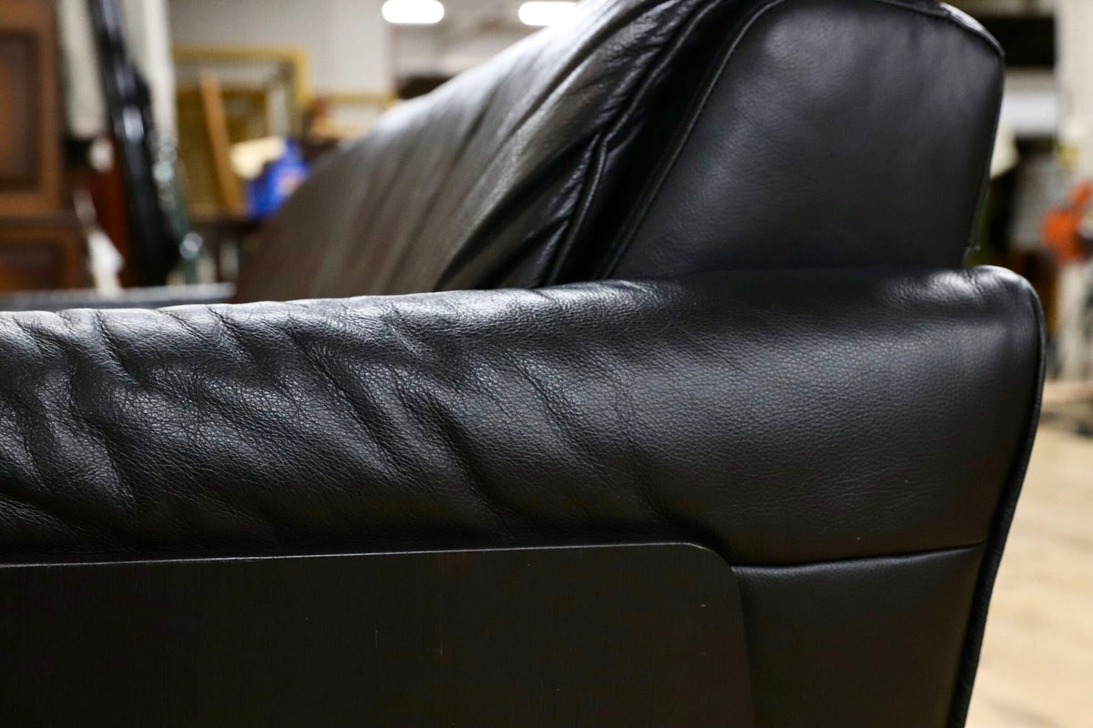 GMJK475○NATUZZI / ナツッジ LEATHER EDITIONS レザーエディションズ 3人掛けソファ 総本革 ブラック プライウッドフレーム ヴィンテージ