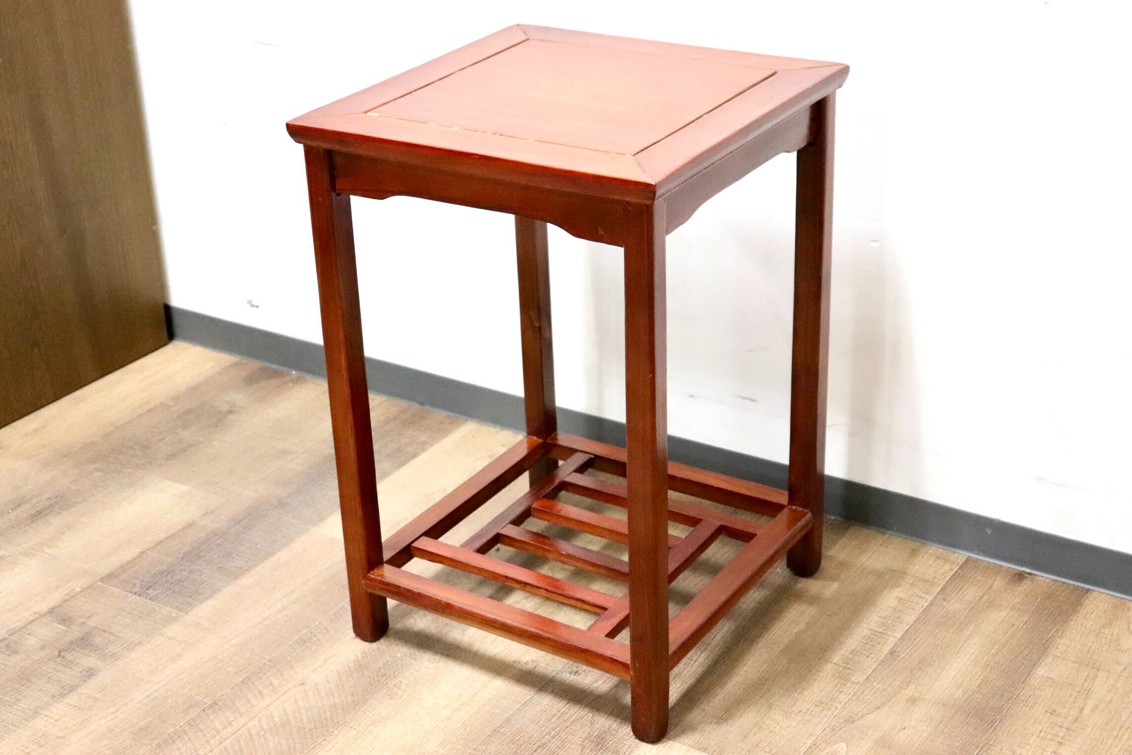 GMHK295F○中国民芸様式 アンティーク サイドテーブル コーヒーテーブル 花台 香炉台 飾り台 電話台 机 店舗什器 木製 クラシック アジアン