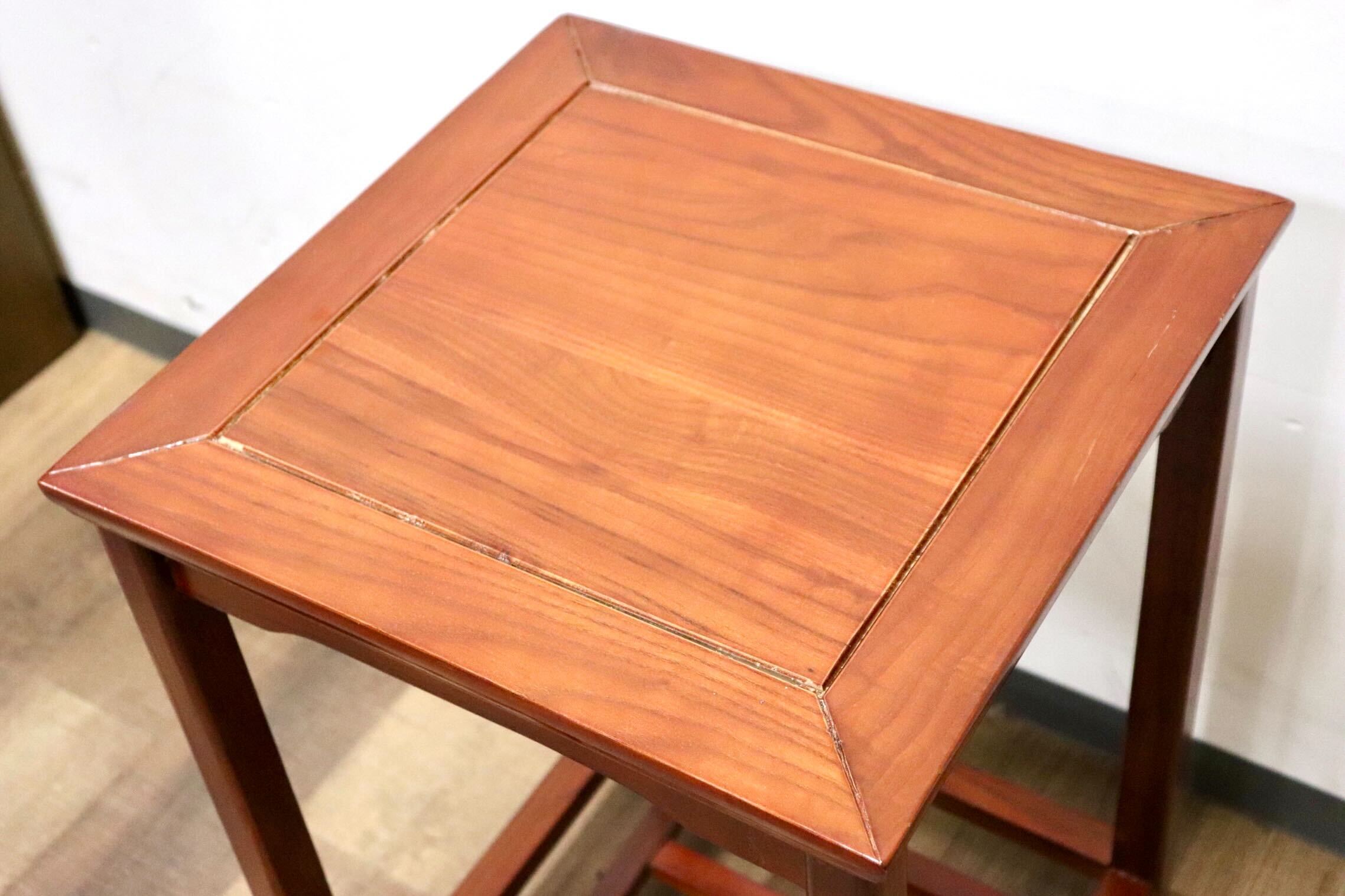 GMHK295F○中国民芸様式 アンティーク サイドテーブル コーヒーテーブル 花台 香炉台 飾り台 電話台 机 店舗什器 木製 クラシック アジアン