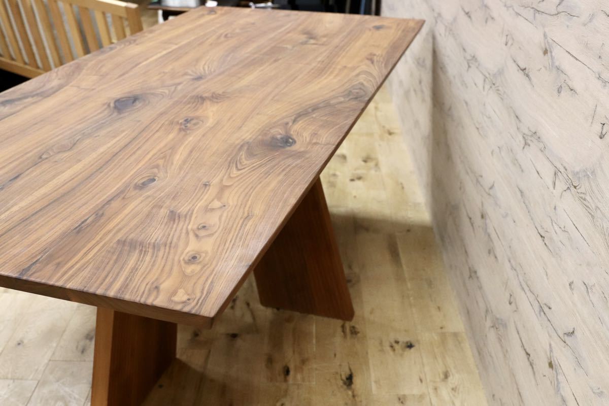 GMGF23○CONDE HOUSE / カンディハウス ハカマ ダイニング ソリッドテーブル MHK ウォールナット無垢材 定価73.5万 展示品