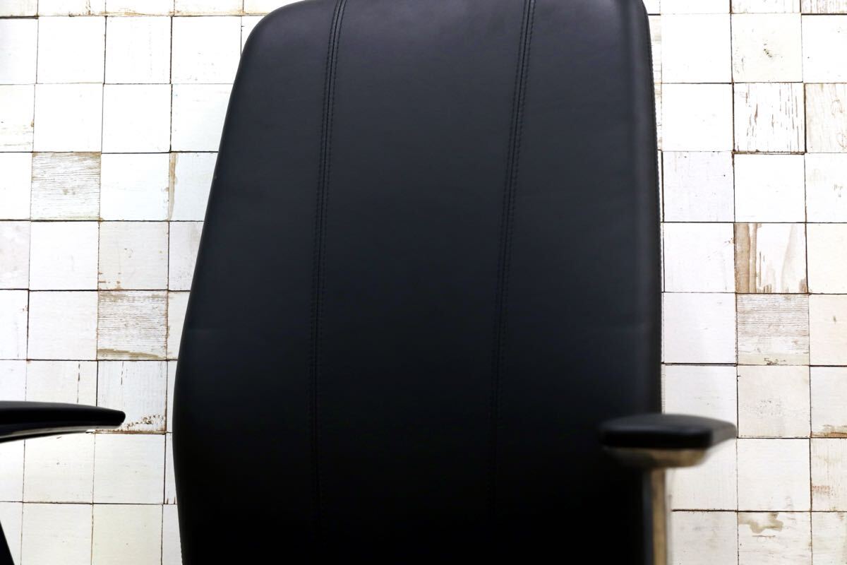 GMIK678I○okamura / オカムラ CRAFTIE クラフティー デスクチェア オフィスチェア アームチェア 本革 ウォールナット 定価約38万 展示品