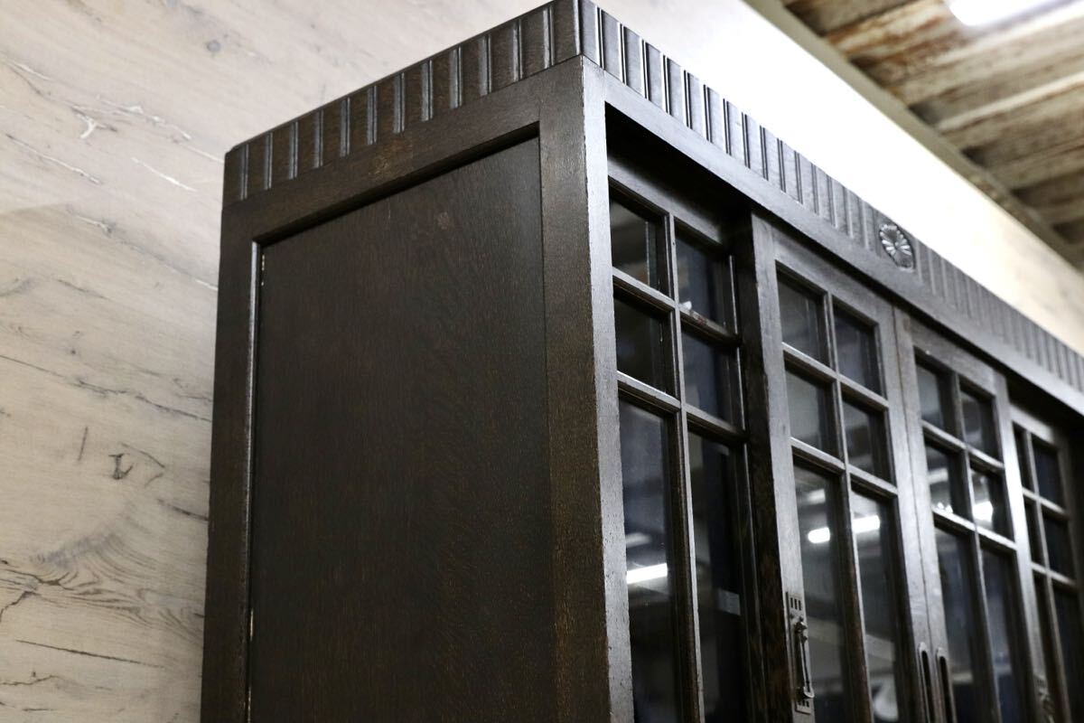 GMIS425○超稀少 三越家具 十六八重表菊 明治〜昭和初期 食器棚 キャビネット 飾り棚 楢材 和製アンティーク 水屋棚 和家具 ヴィンテージ