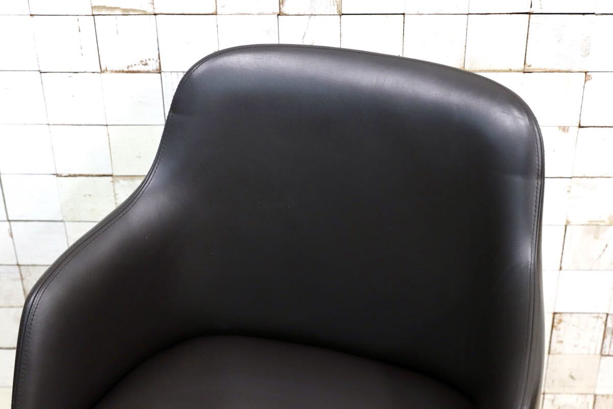 GMJK293A○Poliform / ポリフォーム ACTUS アクタス SOPHIE ソフィー アームチェア ダイニングチェア 椅子 本革 無垢材 イタリア 約35万円