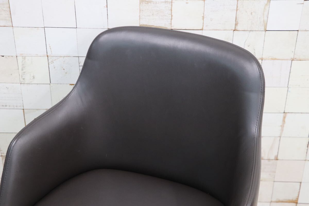 GMJK293E○Poliform / ポリフォーム ACTUS アクタス SOPHIE ソフィー アームチェア ダイニングチェア 椅子 本革 無垢材 イタリア 約35万円