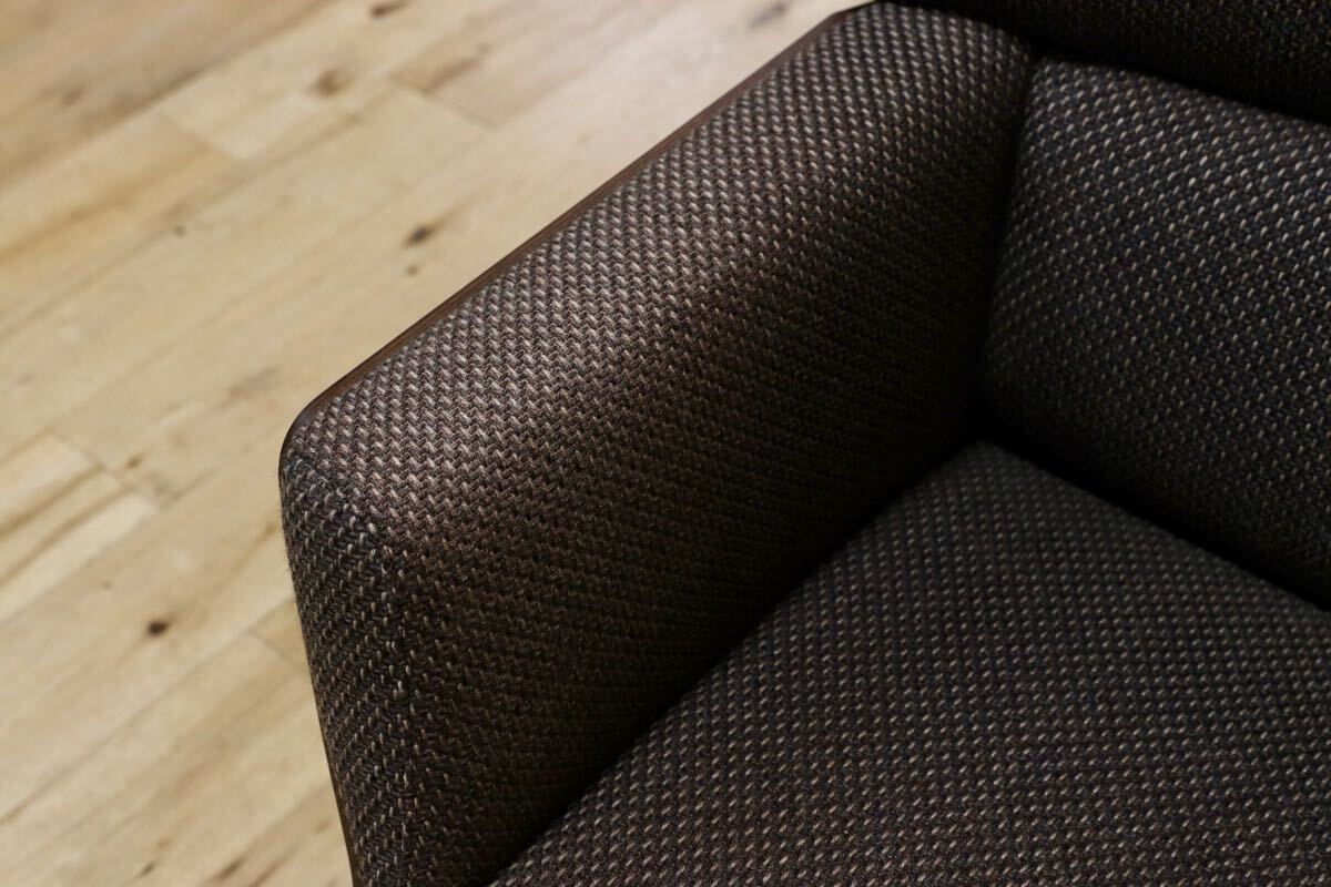 GMJK477A○FUJI FURNITURE / 冨士ファニチア Tapio タピオ ウォールナットカラー ラウンドソファ 中村曻 回転式 ファブリック 約23万