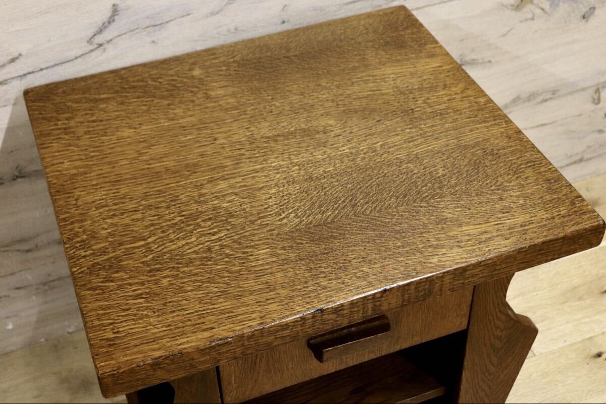 GMIS302○オーク材 サイドテーブル ベッドサイドテーブル エンドテーブル 花台 飾り台 オールドカントリー クラシック ダッチカントリー