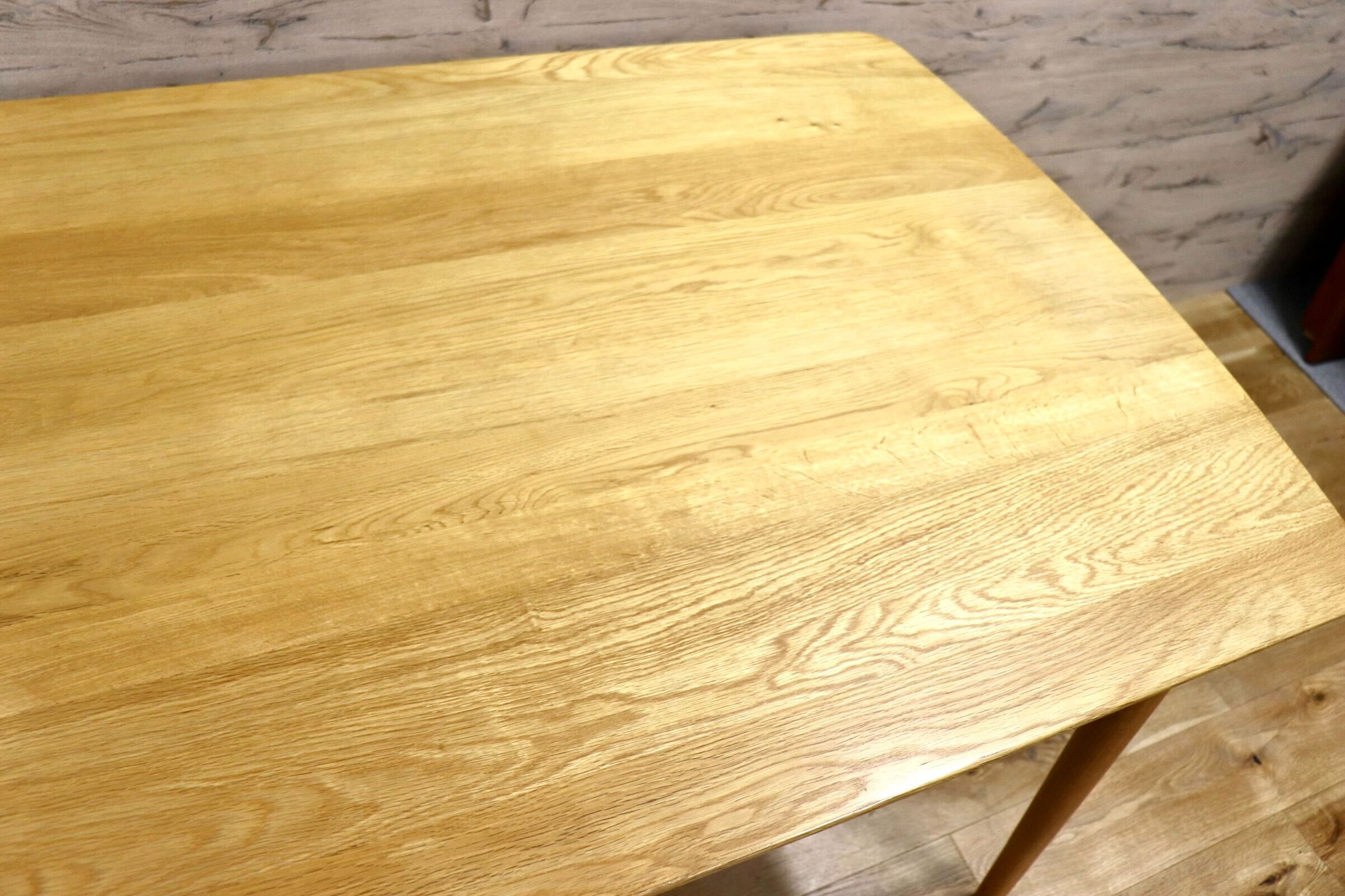 GMGN35○IDC大塚家具 CINEMA シネマ ダイニングテーブル 食卓テーブル 作業台 レッドオーク材 無垢 北欧スタイル 定価約6.4万 展示品