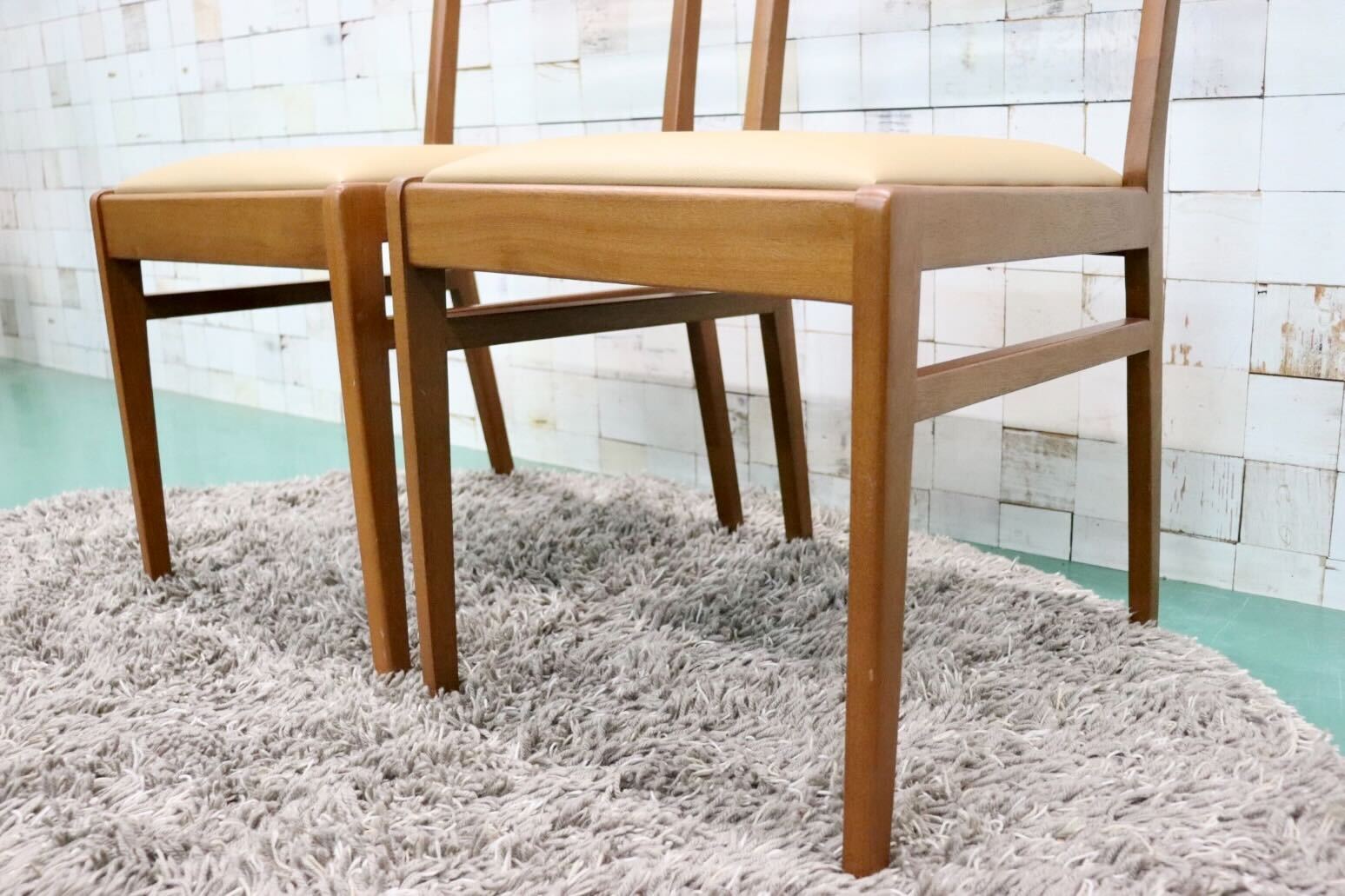 GMFF98A○朝日木材加工 BOSCO ボスコ ダイニングチェア アームレスチェア 椅子 2脚セット ニヤトー材 合皮 ベージュ ACTUS 北欧スタイル