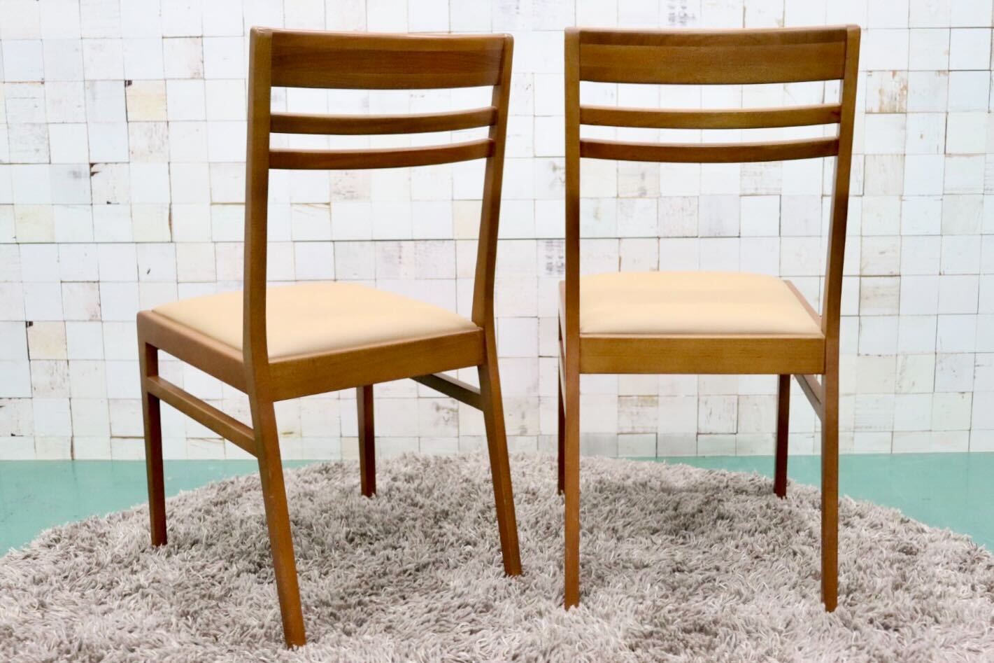 GMFF98B○朝日木材加工 BOSCO ボスコ ダイニングチェア アームレスチェア 椅子 2脚セット ニヤトー材 合皮 ベージュ ACTUS 北欧スタイル