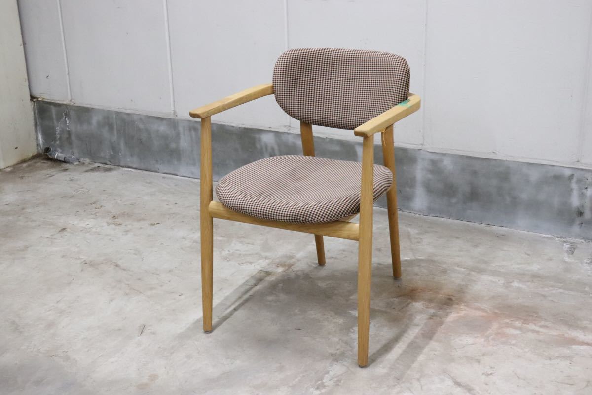 GMCT83○ CORIGGE MARKET ○ イース ダイニングチェア オーク材 アームチェア モダン 北欧スタイル gmct83