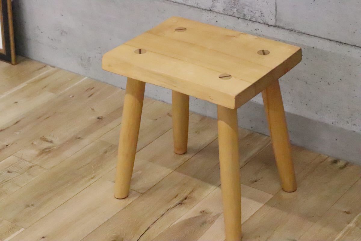 GMDH206G○ アトリエ木馬 / ATELIER MOKUBA 栃無垢材 橡 スツール 椅子 花台 飾り台 北欧スタイル