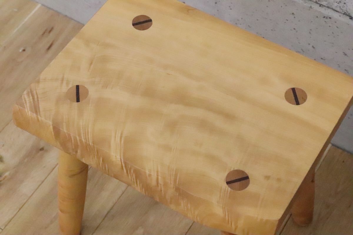 GMDH206H○ アトリエ木馬 / ATELIER MOKUBA 栃無垢材 橡 スツール 椅子 花台 飾り台 北欧スタイル