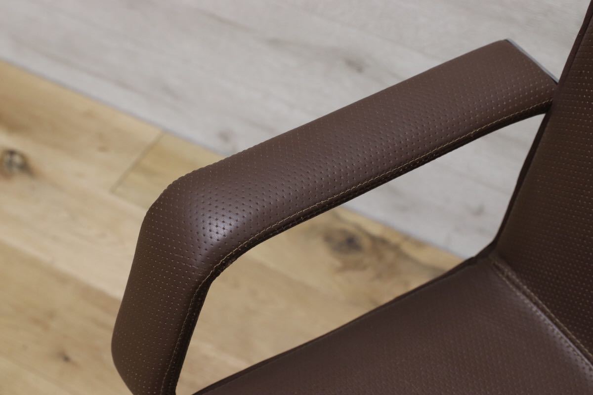 GMEK259A○Saporiti Italia / サポリティ イタリア 回転式 レザーチェア 高級 モダン 希少 ヴィンテージ 椅子 アームチェア