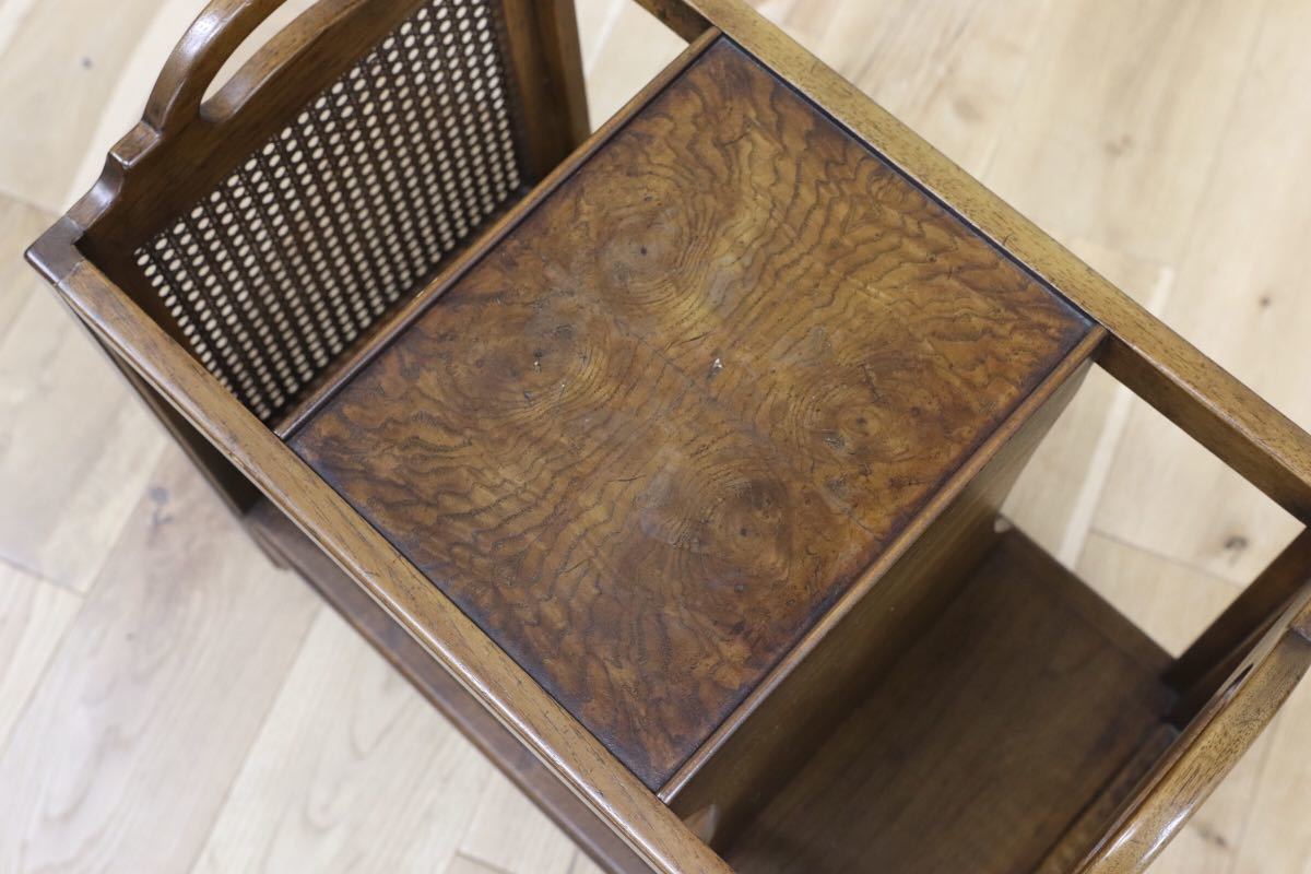 GMET135C○DREXEL HERITAGE / ドレクセルヘリテイジ マガジンラック サイドテーブル キャスターラック 定価約14万