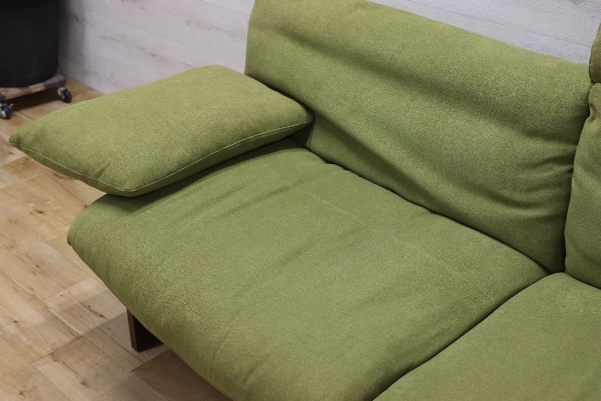 GMEK385○冨士ファニチア / Fuji furniture Tapio Sofa ワイド2Pソファ ウォールナット ファブリック 定価27.7~32.4万 展示品