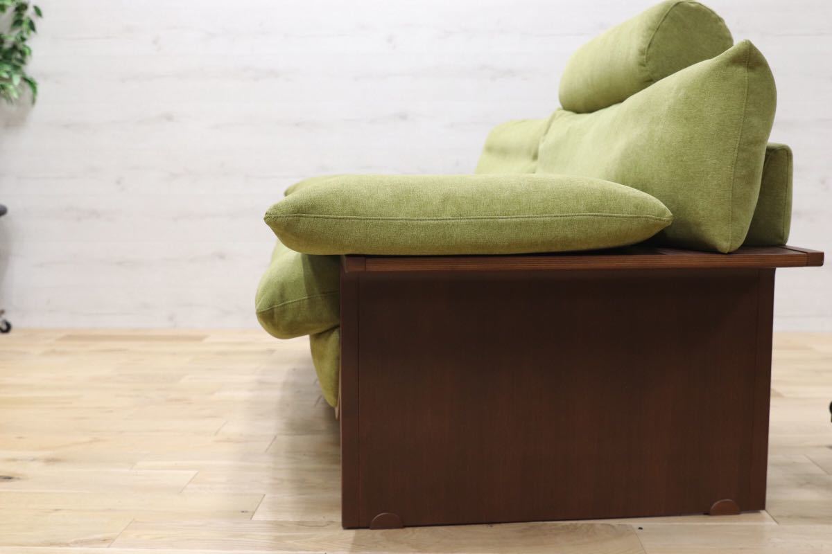 GMEK385○冨士ファニチア / Fuji furniture Tapio Sofa ワイド2Pソファ ウォールナット ファブリック 定価27.7~32.4万 展示品