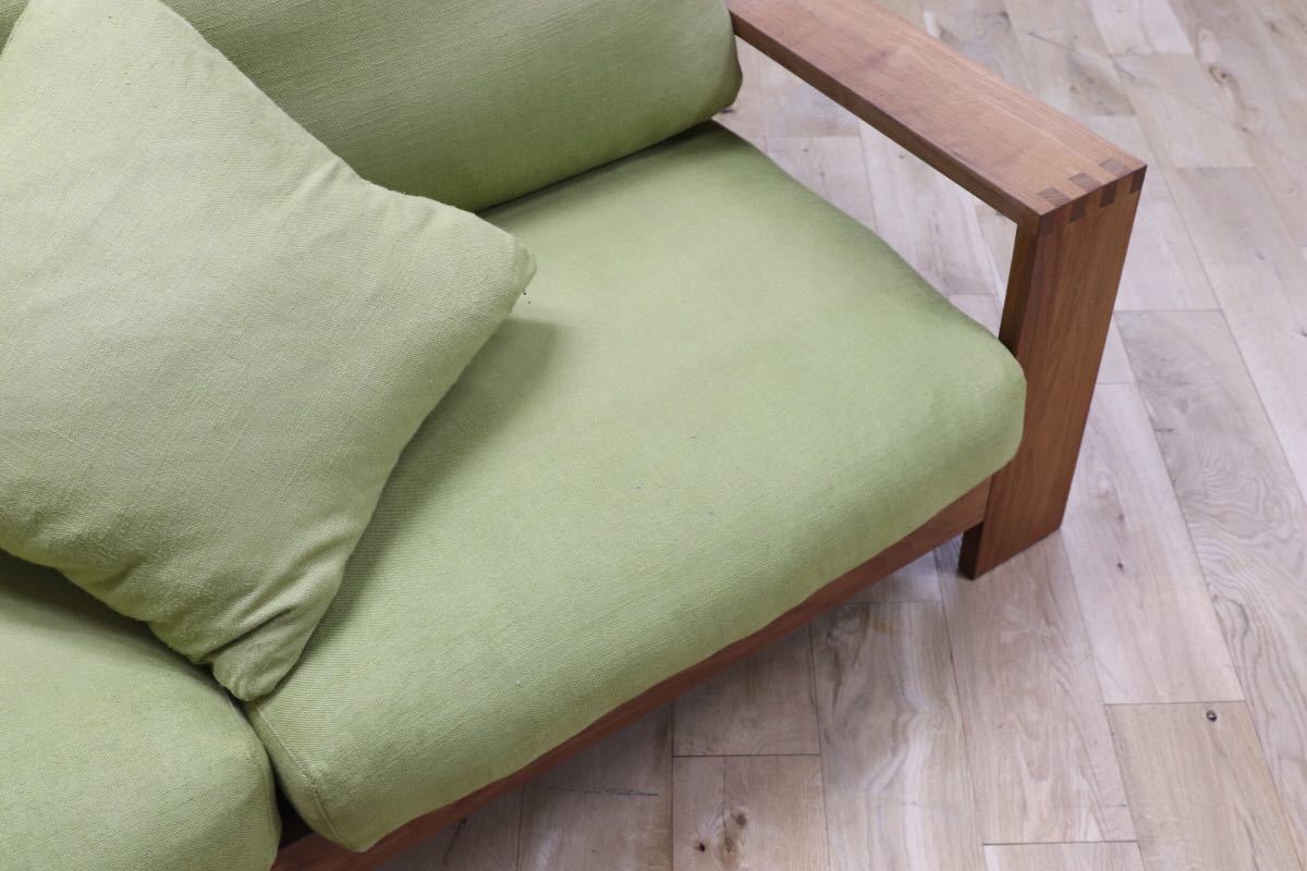 GMEH162○TAKUMI SOFA / 匠ソファ ウォールナット 無垢材 2.5人掛けソファ 約45万 検)マスターウォール ACTSC IDC大塚家具