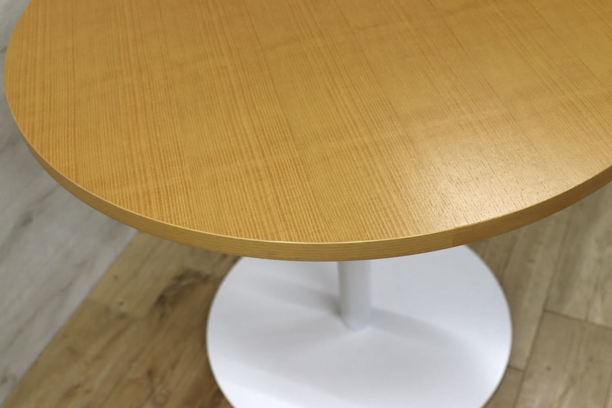 GMET353C○Cassina / カッシーナ ミーティングテーブル ラウンドテーブル オフィス 丸テーブル イタリア モダン 特注 展示品