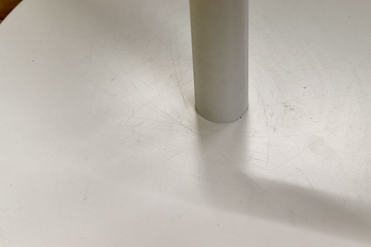 GMET353C○Cassina / カッシーナ ミーティングテーブル ラウンドテーブル オフィス 丸テーブル イタリア モダン 特注 展示品