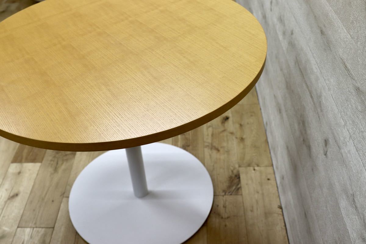 GMET353C○Cassina / カッシーナ ミーティングテーブル ラウンドテーブル オフィス 丸テーブル イタリア モダン 特注 展示品