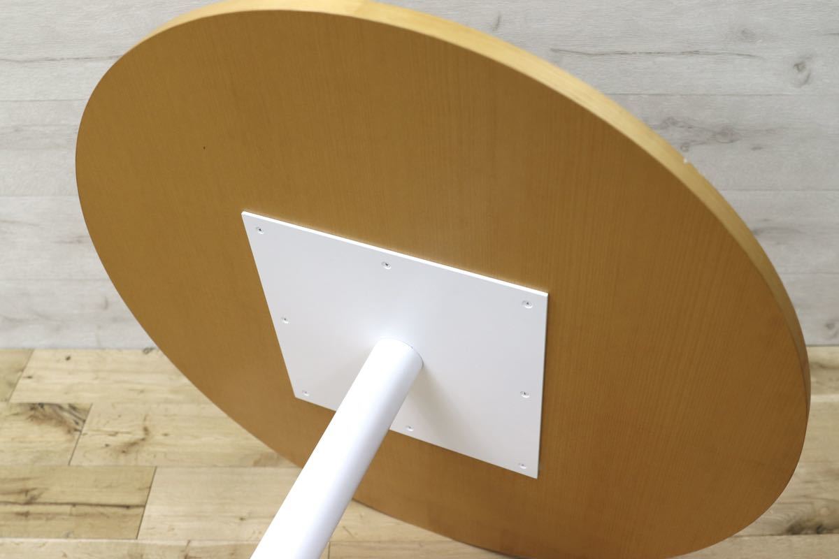 GMET353D○Cassina / カッシーナ ミーティングテーブル ラウンドテーブル オフィス 丸テーブル イタリア モダン 特注 展示品