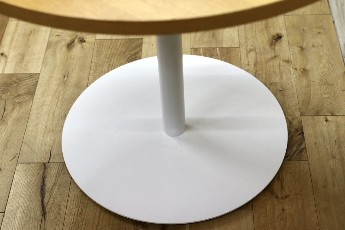 GMET353D○Cassina / カッシーナ ミーティングテーブル ラウンドテーブル オフィス 丸テーブル イタリア モダン 特注 展示品