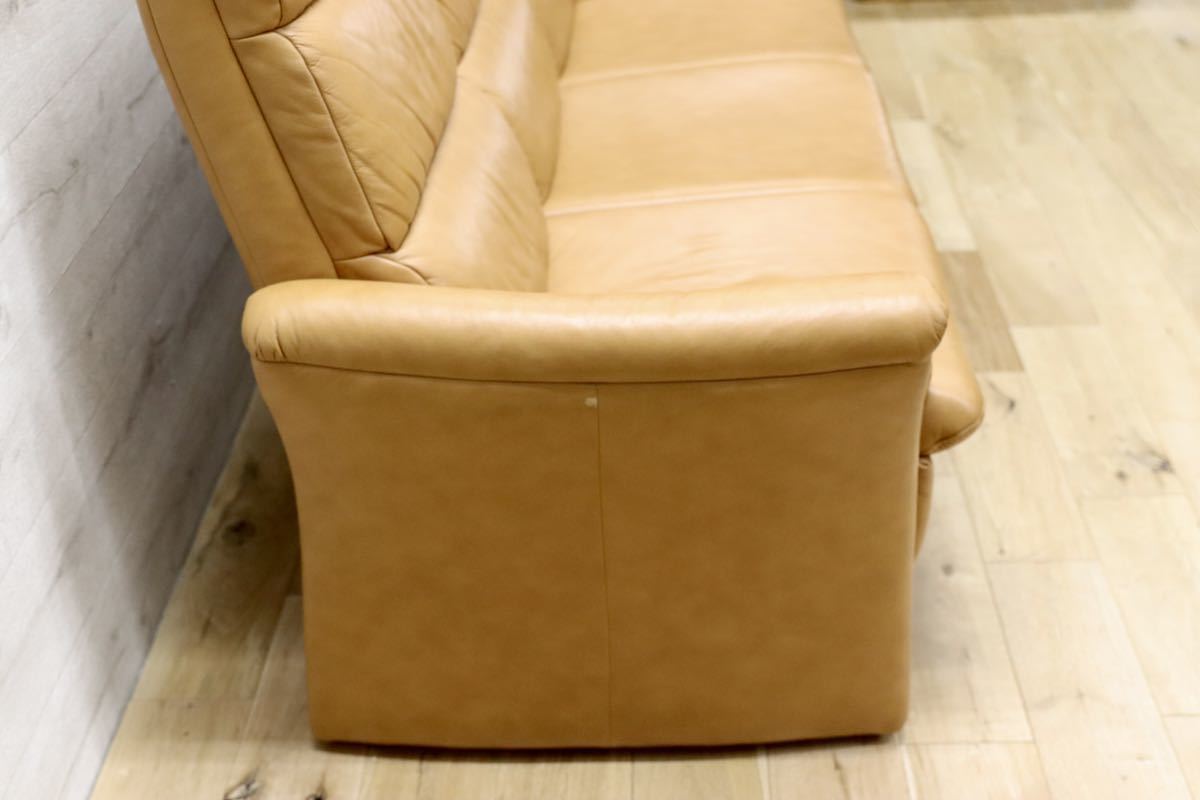 GMFN47○himolla / ヒモラ 3人掛けソファ トリプルソファ 総革 柑子色 IDC大塚家具 ドイツ 高級家具 定価約67万 ハイバック