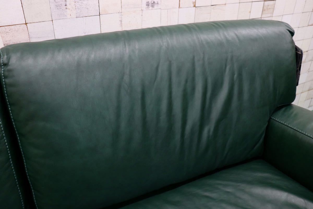 GMFN72○NATUZZI / ナツッジ 2人掛けソファ ラブソファ ワイドソファ ソファ イタリア製 モダン 本革 展示品