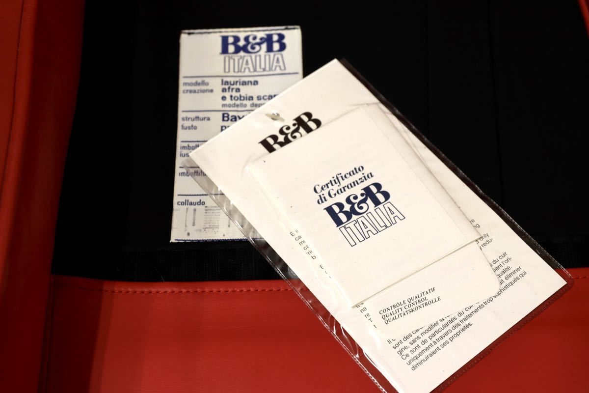 GMFN90D○B&B ITALIA Lauriana Lounge Chair by Afra & Tobia 超レア 2人掛けソファ ラブソファ 赤 総本革 ヴィンテージ 展示品