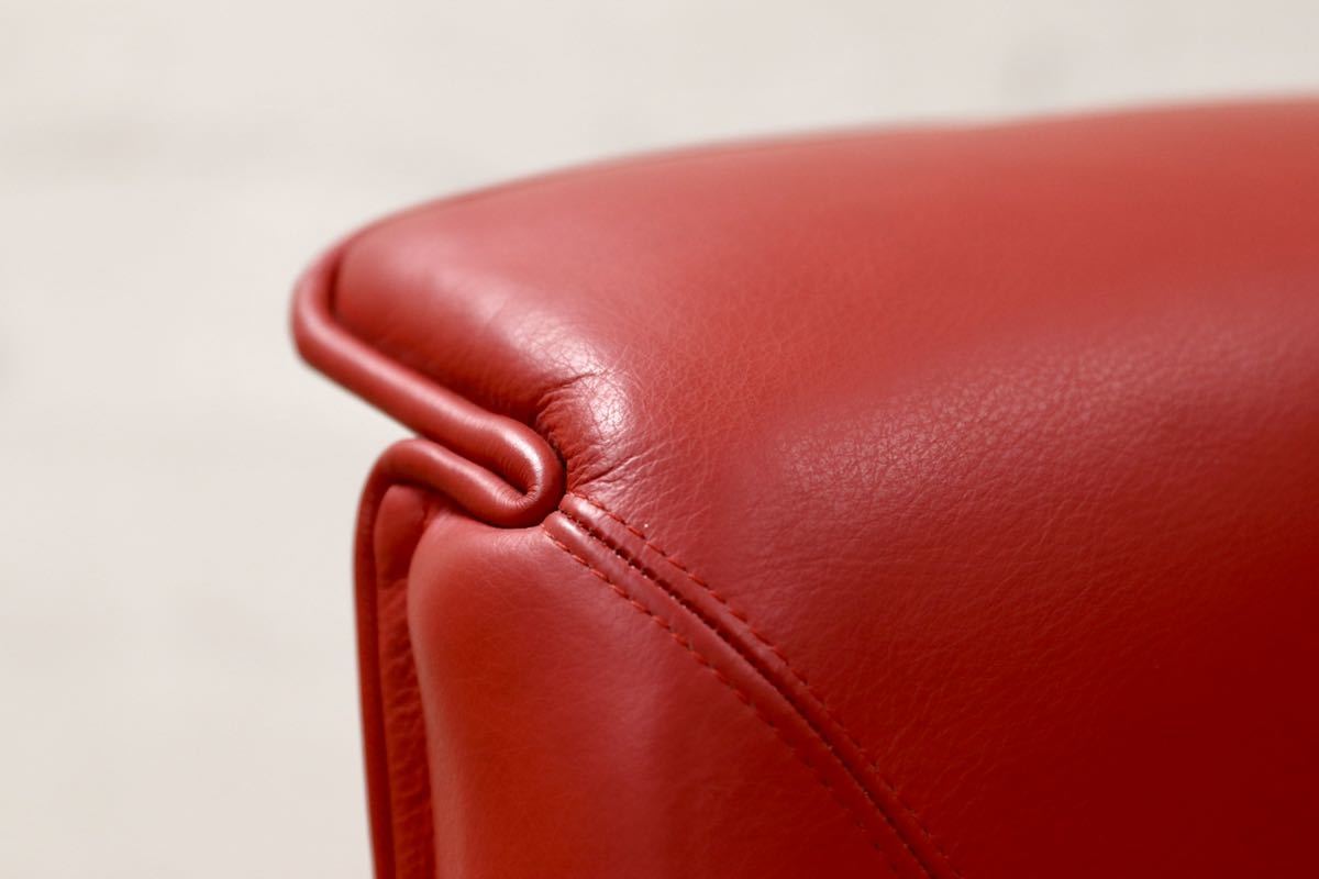 GMFN90E○B&B ITALIA Lauriana Lounge Chair by Afra & Tobia 超レア 2人掛けソファ ラブソファ 赤 総本革 ヴィンテージ 展示品