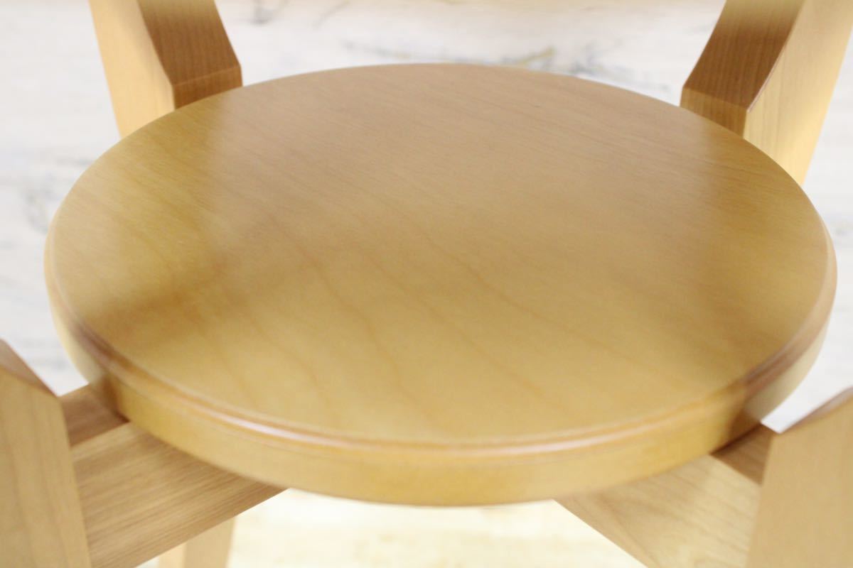 GMFK302○森繁 / MORISHIGE ユニコーン サイドテーブル ラウンドテーブル ナチュラル IDC大塚家具 樺材 定価約16万 展示品