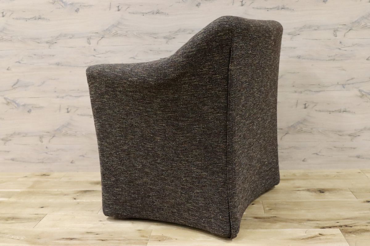 GMFK318C○Cassina / カッシーナ 684 PICCOLA TENTAZIONE ピッコラテンタツィオーネ ラウンジアームチェア 定価約40万 展示品