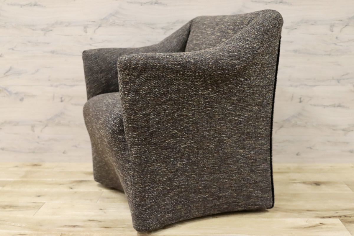 GMFK318D○Cassina / カッシーナ 684 PICCOLA TENTAZIONE ピッコラテンタツィオーネ ラウンジアームチェア 定価約40万 展示品