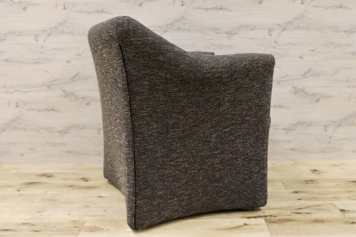 GMFK318D○Cassina / カッシーナ 684 PICCOLA TENTAZIONE ピッコラテンタツィオーネ ラウンジアームチェア 定価約40万 展示品