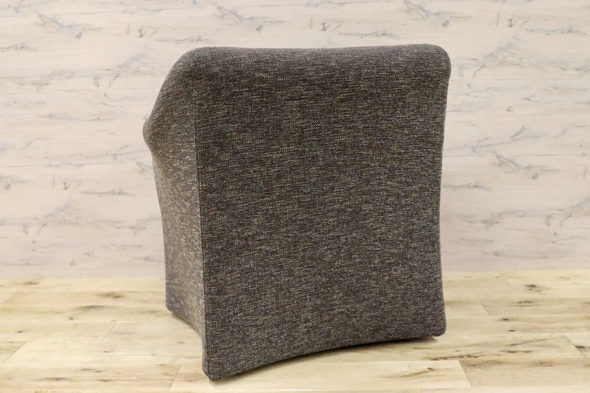 GMFK318D○Cassina / カッシーナ 684 PICCOLA TENTAZIONE ピッコラテンタツィオーネ ラウンジアームチェア 定価約40万 展示品