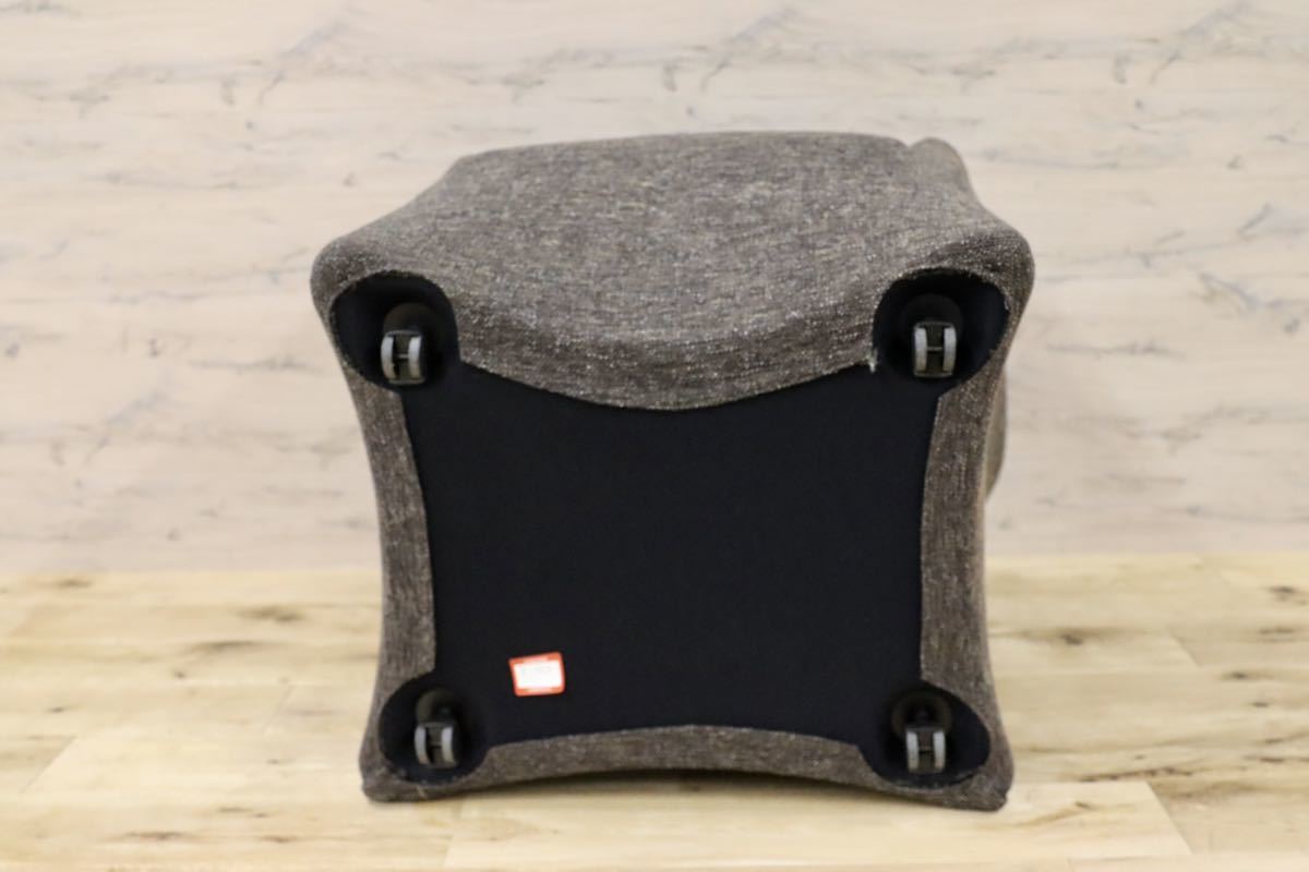 GMFK318D○Cassina / カッシーナ 684 PICCOLA TENTAZIONE ピッコラテンタツィオーネ ラウンジアームチェア 定価約40万 展示品