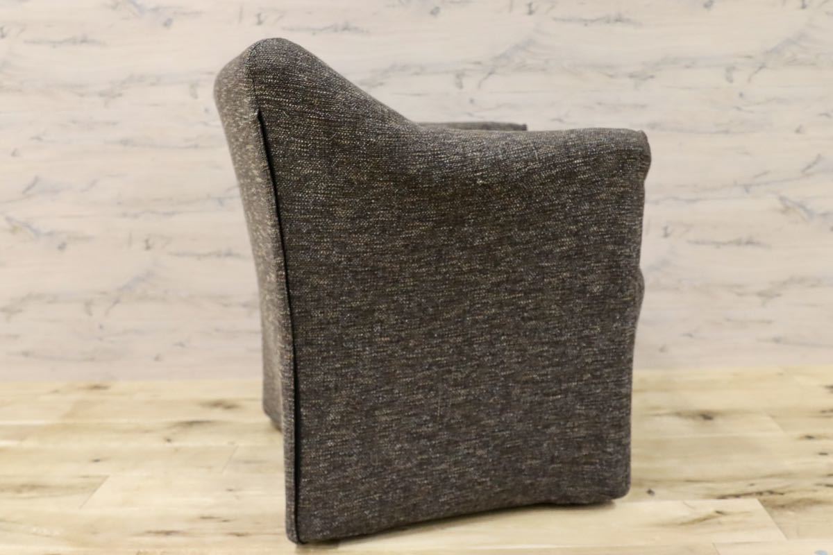 GMFK318E○Cassina / カッシーナ 684 PICCOLA TENTAZIONE ピッコラテンタツィオーネ ラウンジアームチェア 定価約40万 展示品