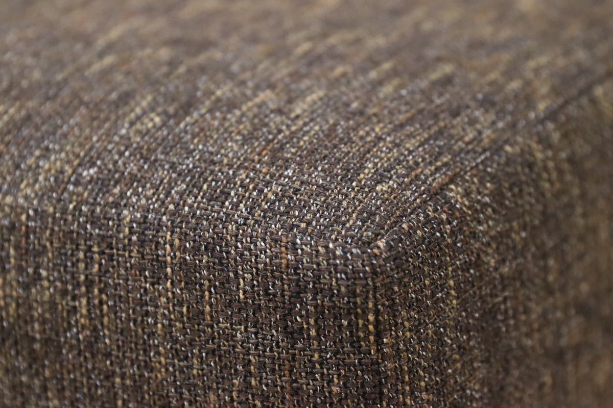 GMFK318A○Cassina / カッシーナ GRANDANGOLO グランダンゴロ オットマン フットスツール ファブリック イタリア 参考定価22万 展示品