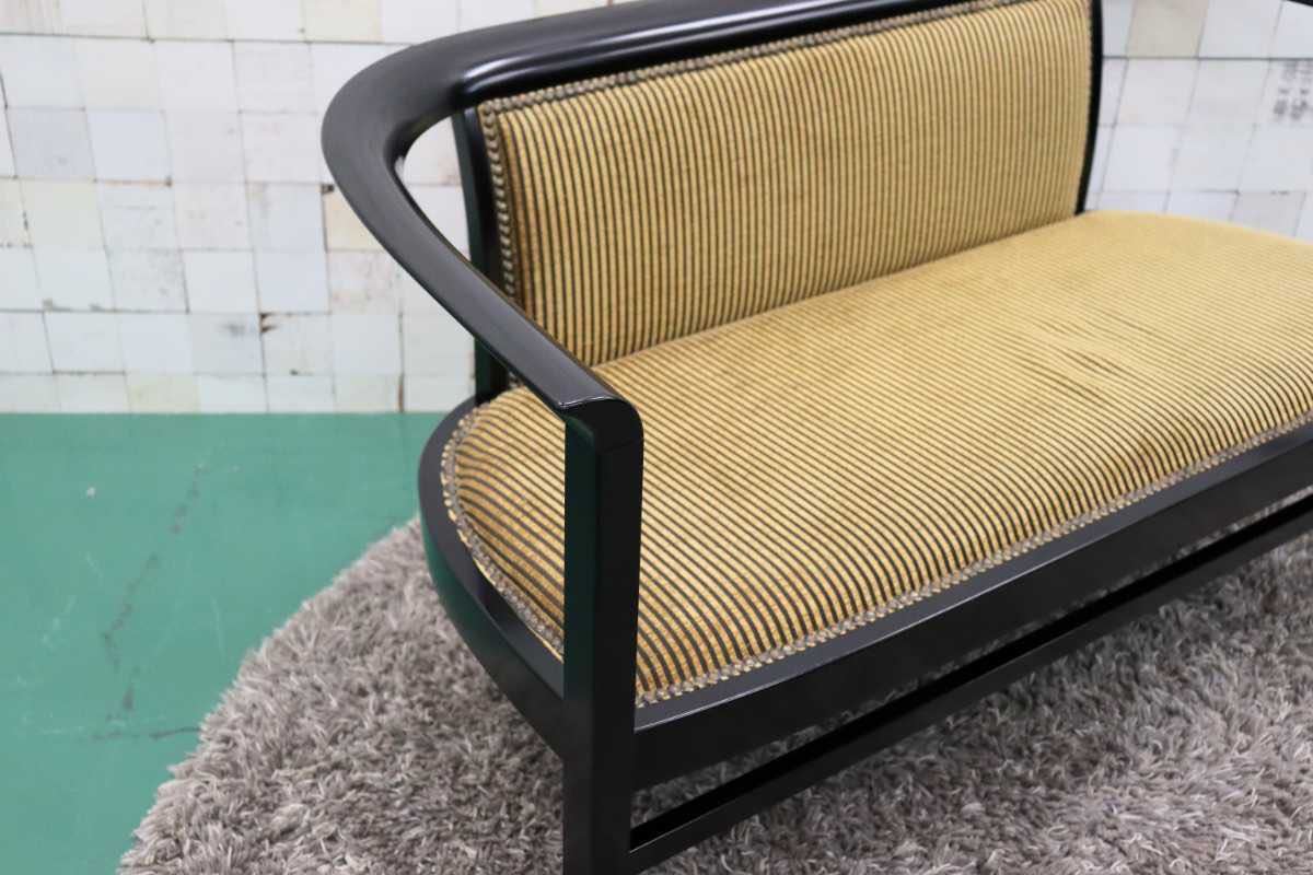 GMFT215○モリシゲ / MORISHIGE メヌエット 2人掛けソファ ラブソファ IDC大塚家具 ファブリック 鋲打 樺材 定価約23万