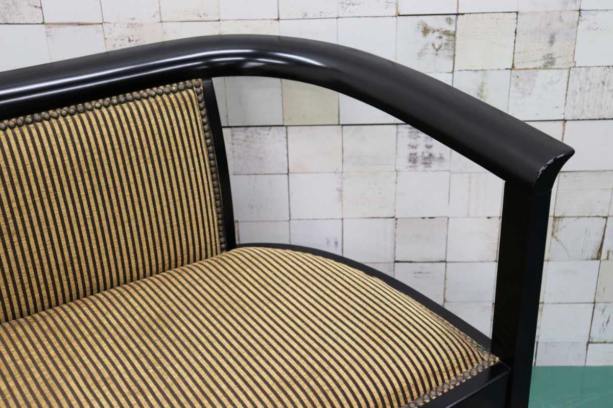 GMFT215○モリシゲ / MORISHIGE メヌエット 2人掛けソファ ラブソファ IDC大塚家具 ファブリック 鋲打 樺材 定価約23万