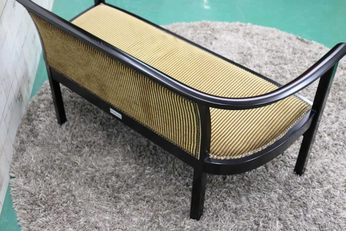 GMFT215○モリシゲ / MORISHIGE メヌエット 2人掛けソファ ラブソファ IDC大塚家具 ファブリック 鋲打 樺材 定価約23万