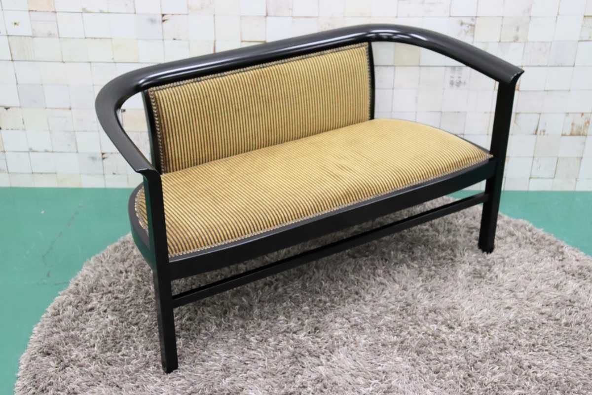 GMFT215○モリシゲ / MORISHIGE メヌエット 2人掛けソファ ラブソファ IDC大塚家具 ファブリック 鋲打 樺材 定価約23万