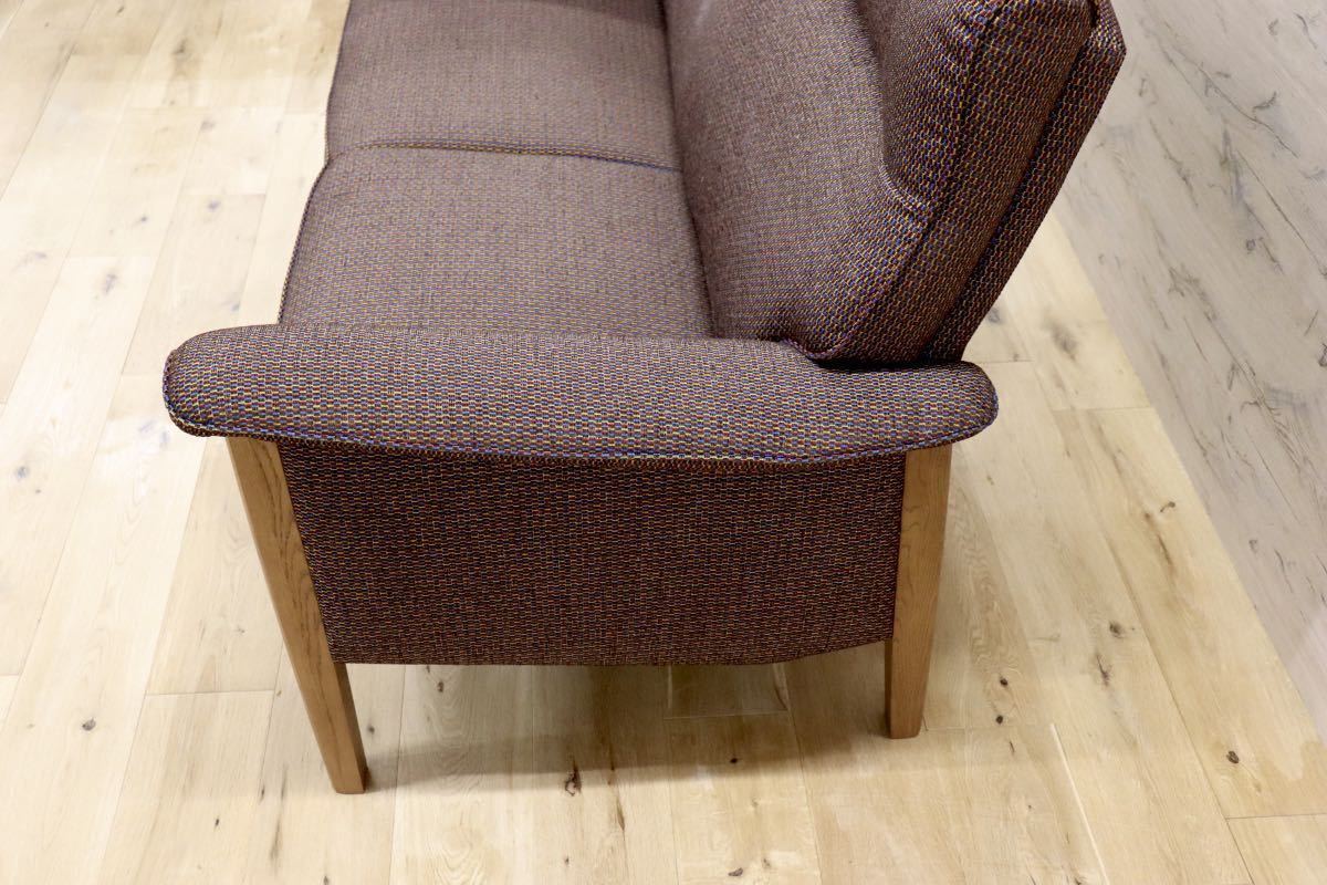GMFK240○karimoku / カリモク UW3712 2人掛けソファ ラブソファ 長椅子 ファブリック 国産家具 定価約21万 展示品