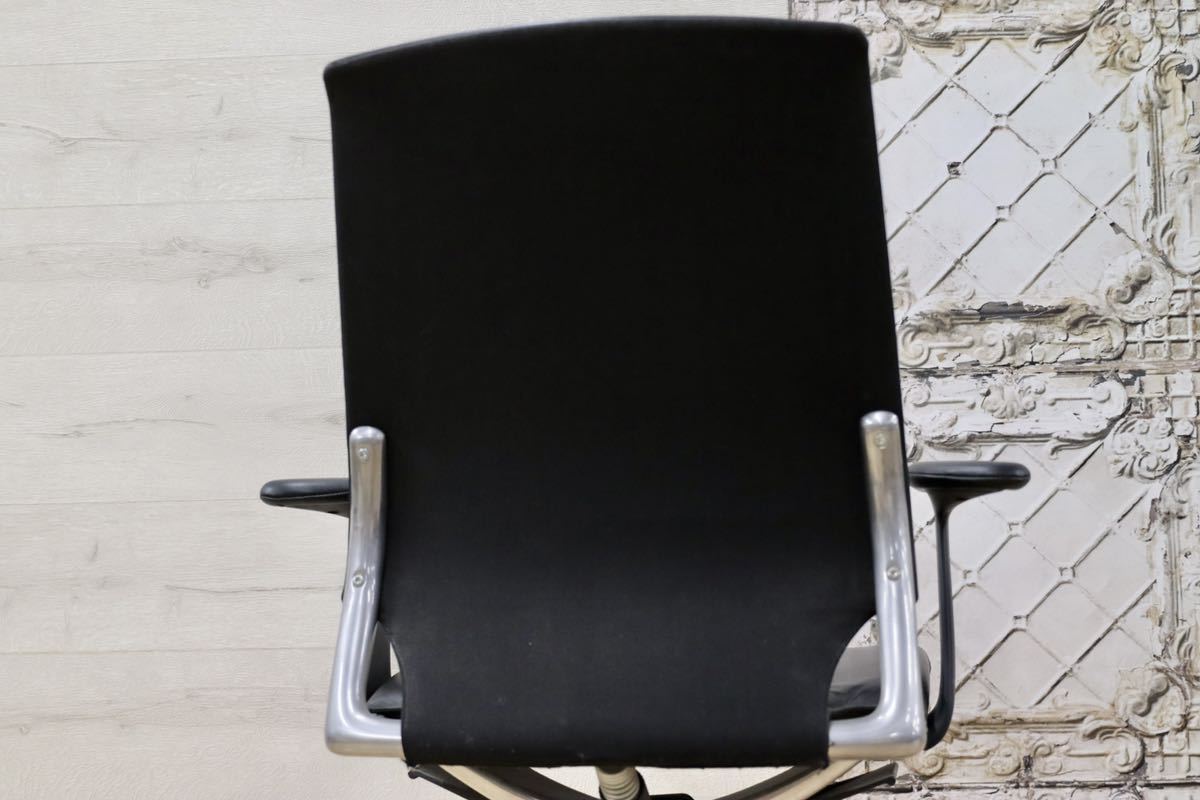 GMFH160○Vitra / ヴィトラ Meda メダ アルベルト・メダ デスクチェア ワークチェア 書斎椅子 本革 背面布 約30万 高級 エグゼクティブ