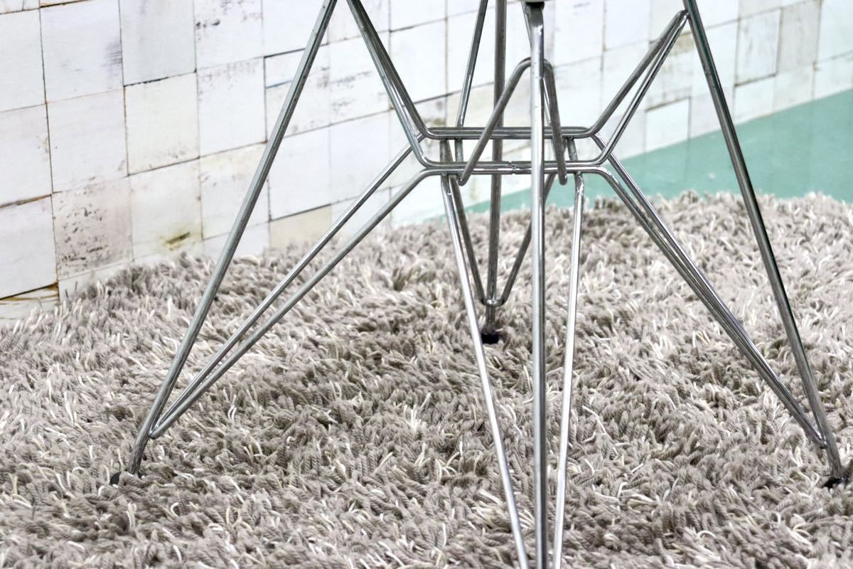 GMFK482A○HermanMiller / ハーマンミラー Eames Plastic Chair イームズプラスチックチェア サイドシェルチェア ホワイト 定価約5.3万