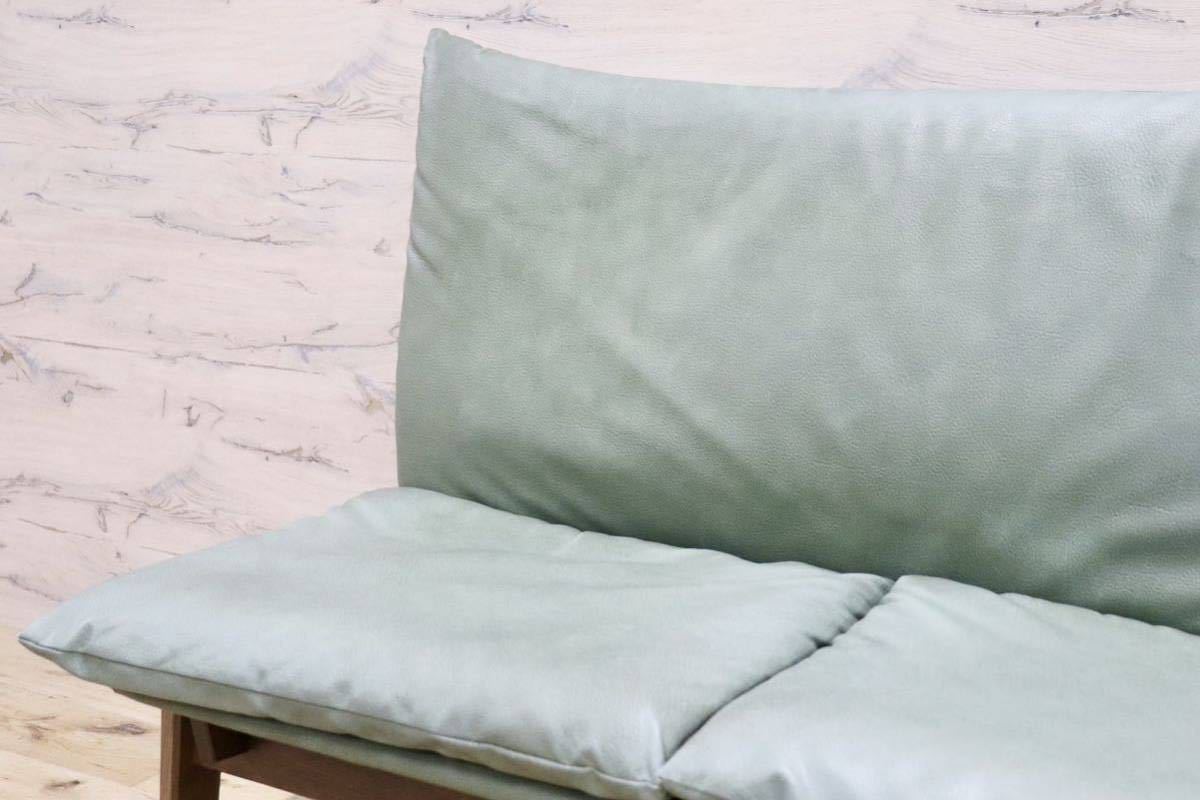 GMFN265○シラカワ / shirakawa 2人掛けソファ ラブソファ 長椅子 合皮 楢材 飛騨家具 モダン 定価約16万