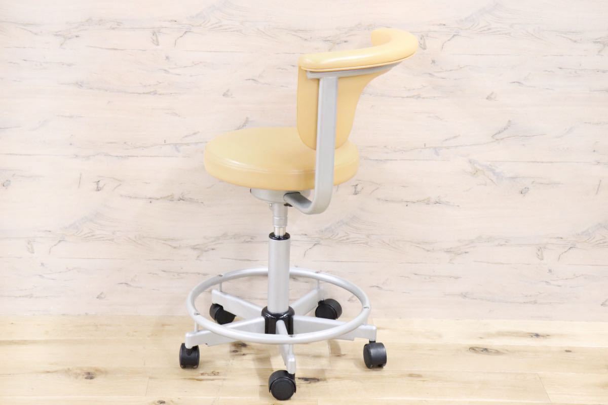 GMFK649A○東洋工芸 CM117-VBE マルチチェア カウンターチェア 椅子 回転椅子 降下椅子 ビニールレザー ベージュ 定価約5万 美品